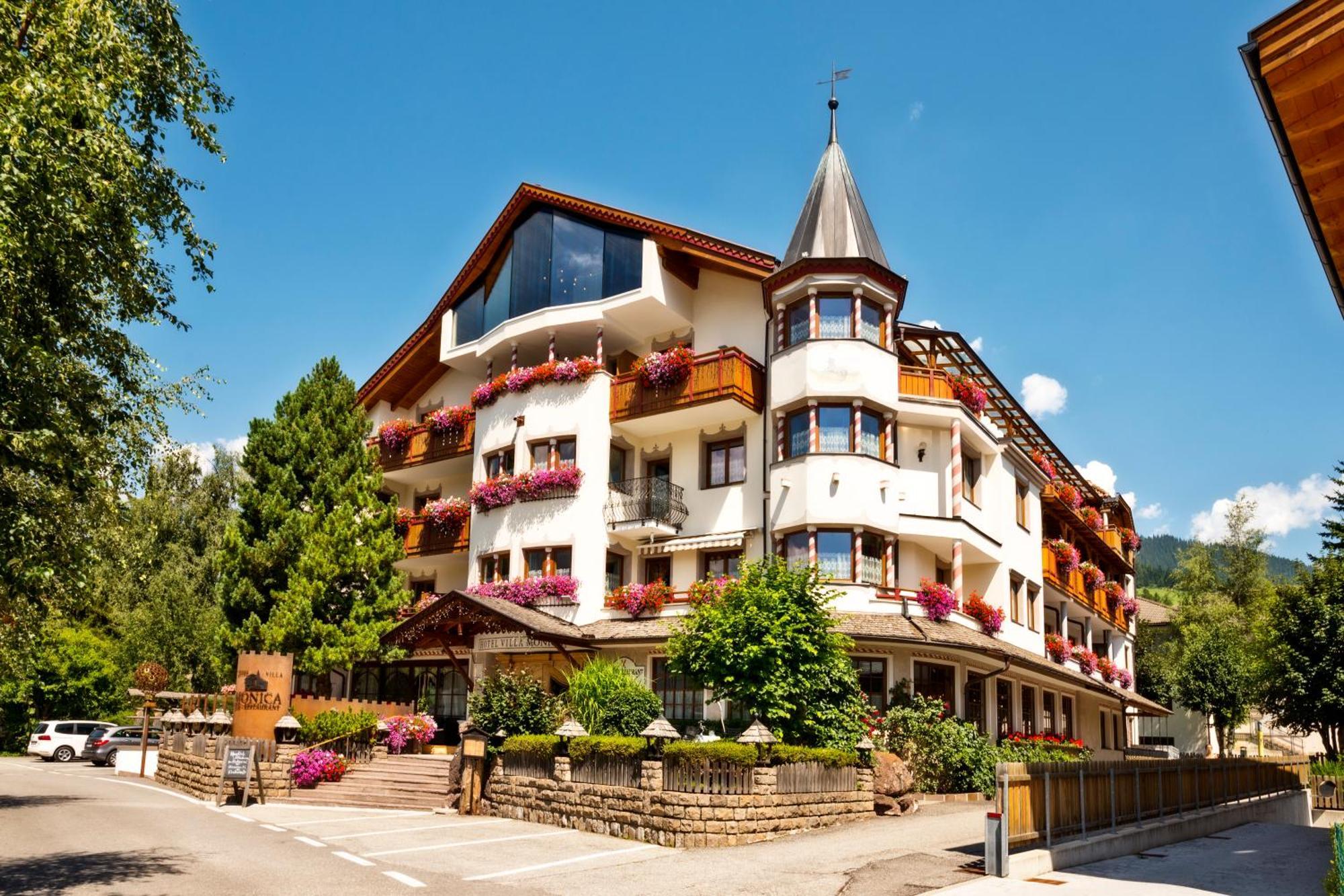 Hotel Villa Monica Toblach Exteriér fotografie